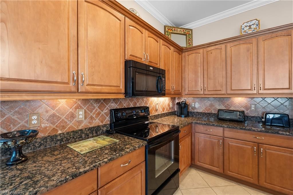 10428 Materita DR, FORT MYERS, FL 33913 — photo 3