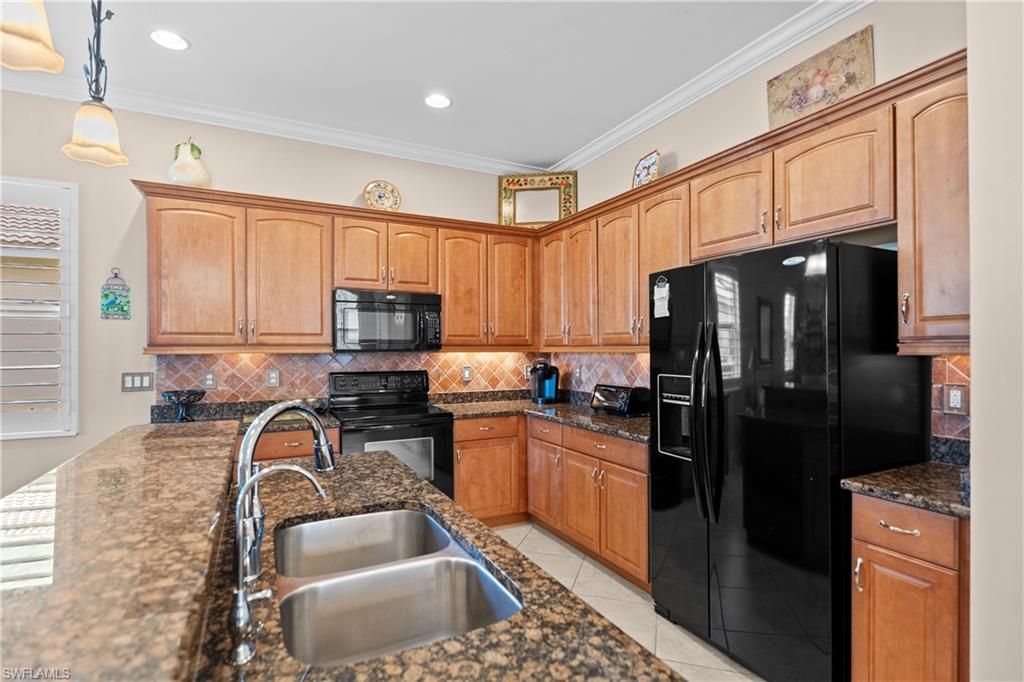 10428 Materita DR, FORT MYERS, FL 33913 — photo 4