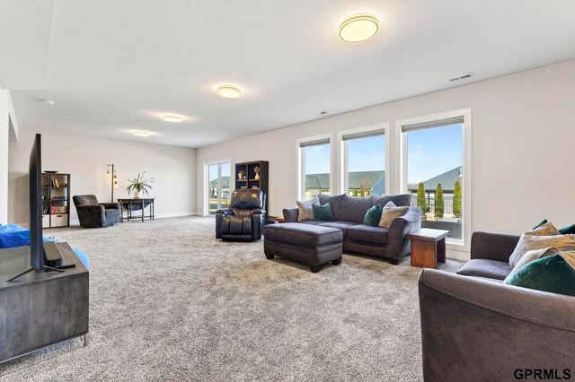 20704 Boulder Street, Gretna, NE 68028