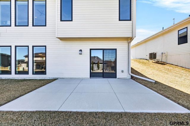 20704 Boulder Street, Gretna, NE 68028