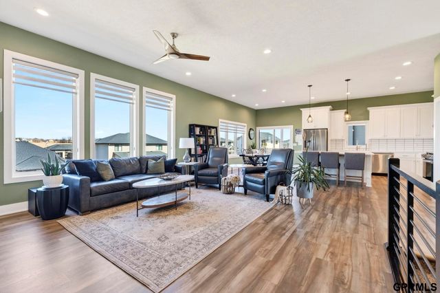 20704 Boulder Street, Gretna, NE 68028