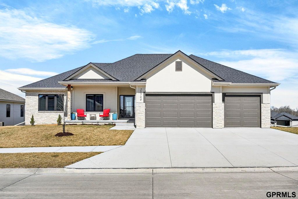 20704 Boulder Street, Gretna, NE 68028