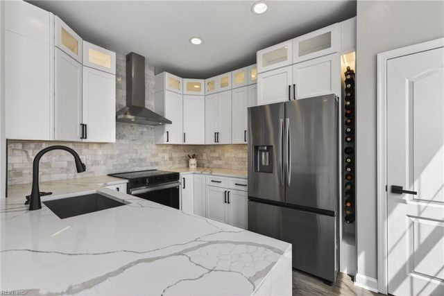 4924 Almandine AVE, Virginia Beach, VA 23462