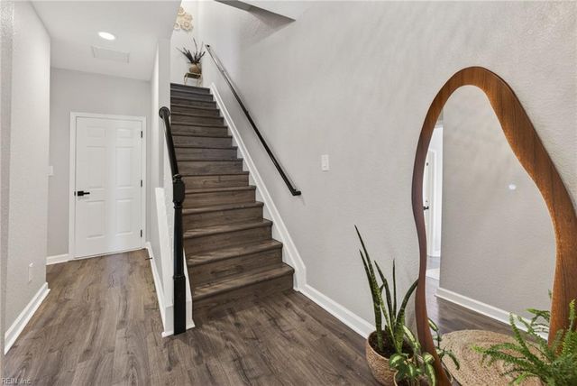 4924 Almandine AVE, Virginia Beach, VA 23462