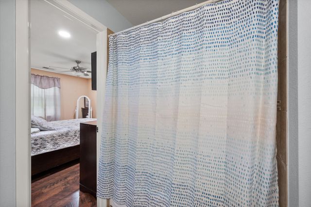 201 Hardy Avenue, Corsicana, TX 75110