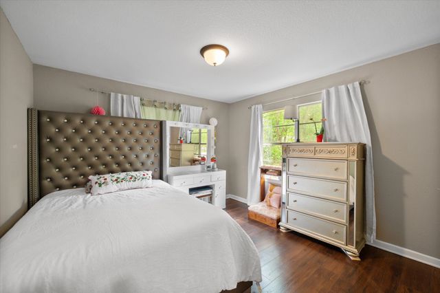 201 Hardy Avenue, Corsicana, TX 75110