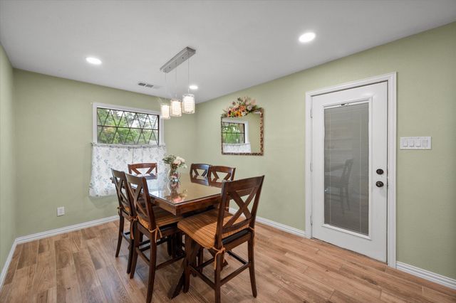 201 Hardy Avenue, Corsicana, TX 75110