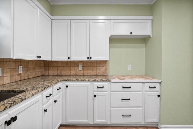 201 Hardy Avenue, Corsicana, TX 75110