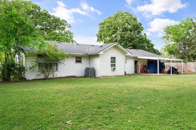 201 Hardy Avenue, Corsicana, TX 75110
