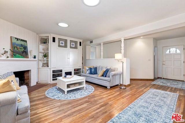 6910 Cantaloupe Avenue, Van Nuys, CA 91405