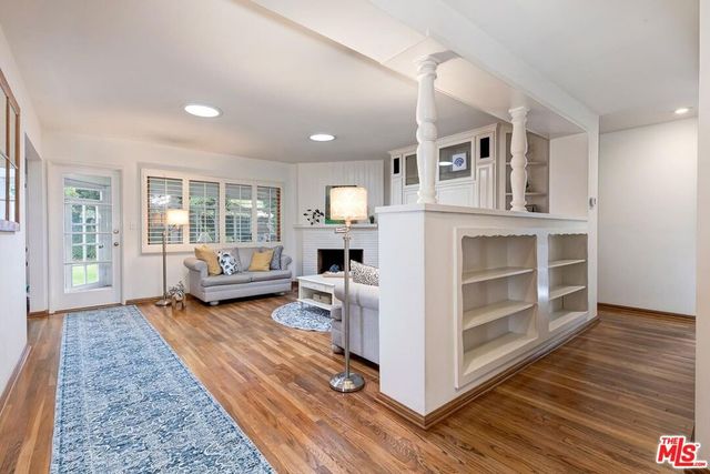 6910 Cantaloupe Avenue, Van Nuys, CA 91405