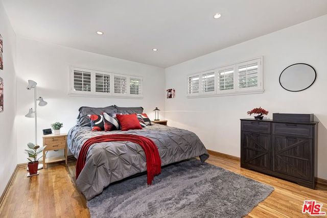 6910 Cantaloupe Avenue, Van Nuys, CA 91405