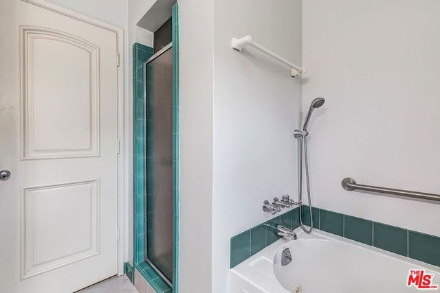 6910 Cantaloupe Avenue, Van Nuys, CA 91405