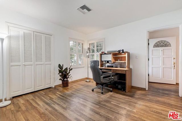 6910 Cantaloupe Avenue, Van Nuys, CA 91405