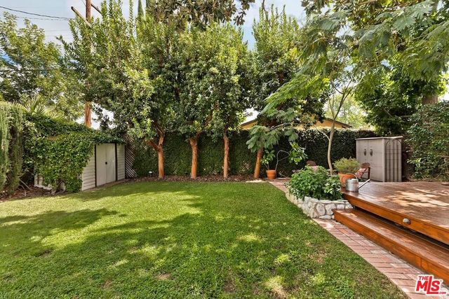 6910 Cantaloupe Avenue, Van Nuys, CA 91405