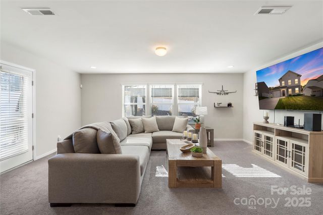 876 Newfound Hollow Drive, Charlotte, NC 28214