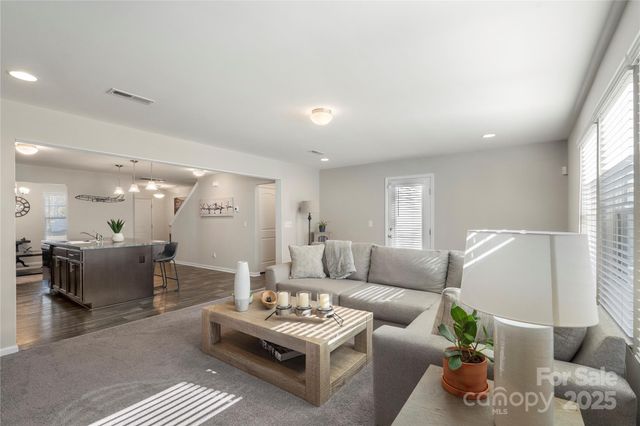 876 Newfound Hollow Drive, Charlotte, NC 28214