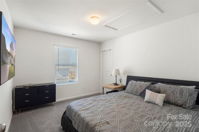 876 Newfound Hollow Drive, Charlotte, NC 28214