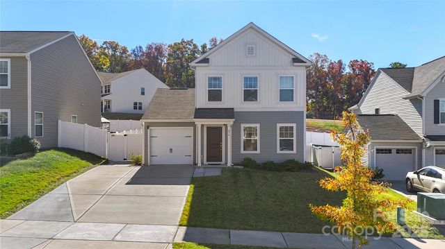 876 Newfound Hollow Drive, Charlotte, NC 28214