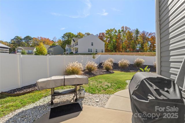 876 Newfound Hollow Drive, Charlotte, NC 28214