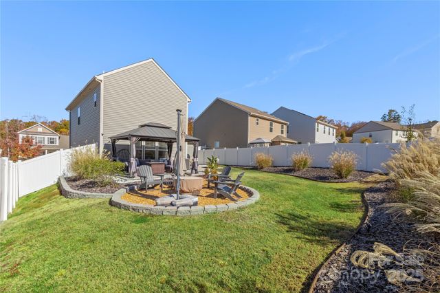 876 Newfound Hollow Drive, Charlotte, NC 28214