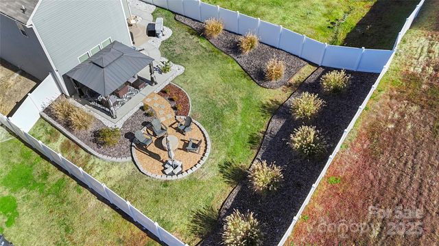 876 Newfound Hollow Drive, Charlotte, NC 28214