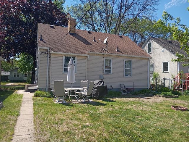 3824 Vera Cruz Avenue N, Robbinsdale, MN 55422