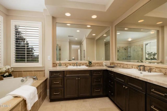 2767 Avenida De Autlan, Camarillo, CA 93010