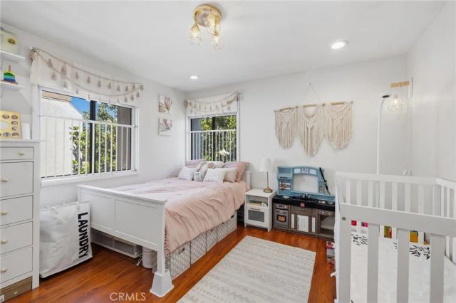 17106 Burbank, Encino, CA 91316