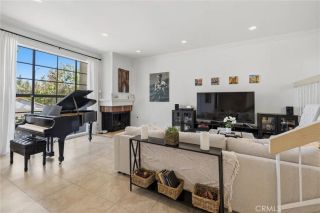 17106 Burbank, Encino, CA 91316