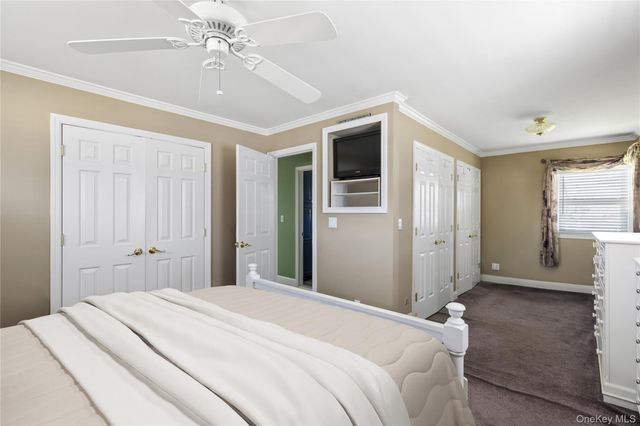 317 Oconnor Road, North Babylon, NY 11703