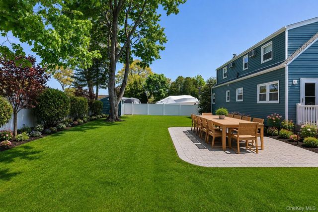 317 Oconnor Road, North Babylon, NY 11703