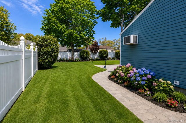317 Oconnor Road, North Babylon, NY 11703