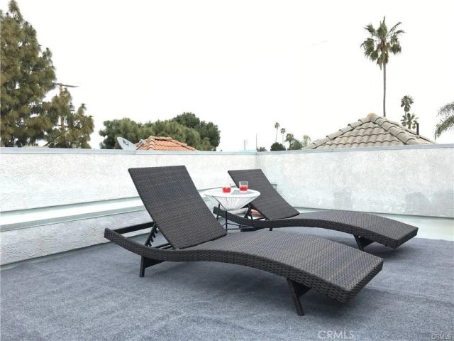 735 Alabama Street, Huntington Beach, CA 92648