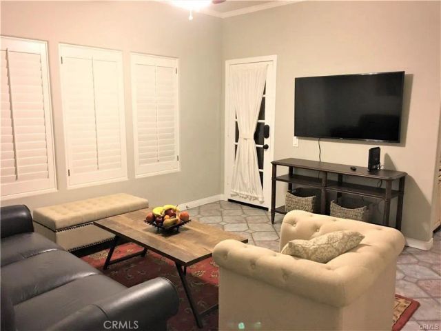 735 Alabama Street, Huntington Beach, CA 92648