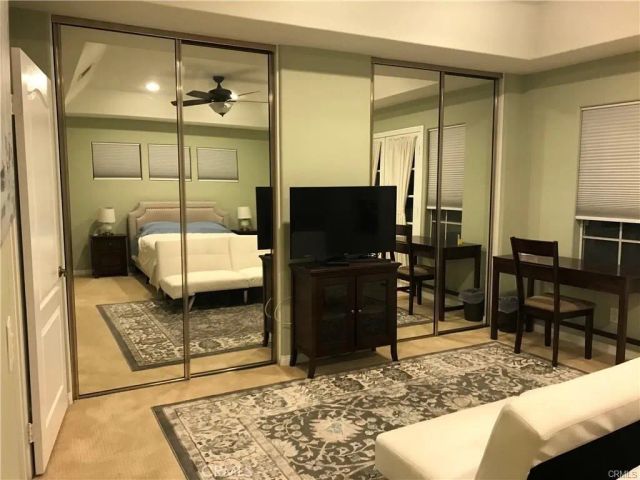 735 Alabama Street, Huntington Beach, CA 92648