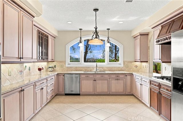 14 Novilla, Laguna Niguel, CA 92677