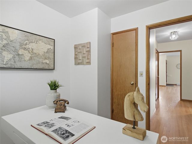 7305 Earl Avenue NW, Seattle, WA 98117