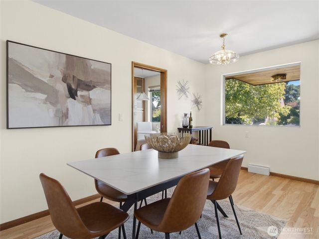 7305 Earl Avenue NW, Seattle, WA 98117