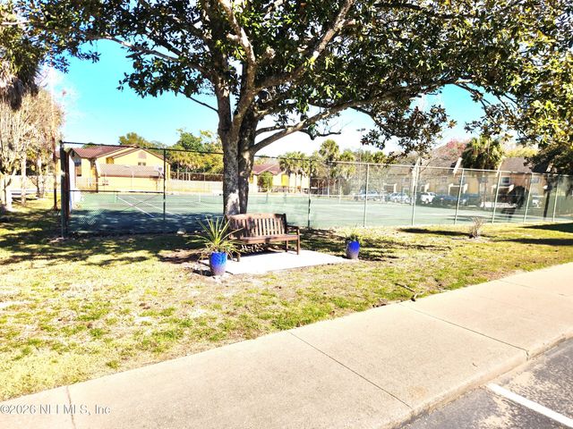 375 GREENCASTLE Road 72, Jacksonville, FL 32225