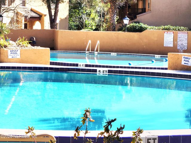 375 GREENCASTLE Road 72, Jacksonville, FL 32225