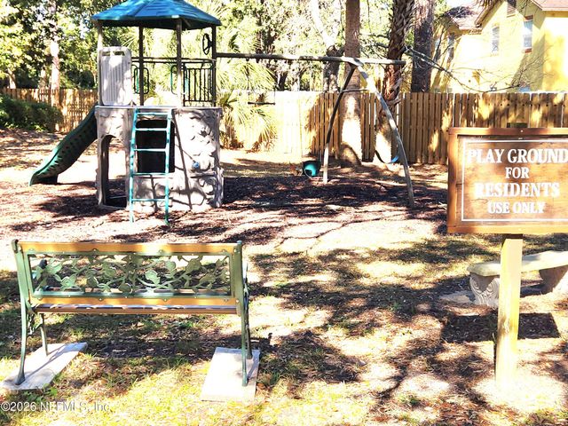 375 GREENCASTLE Road 72, Jacksonville, FL 32225