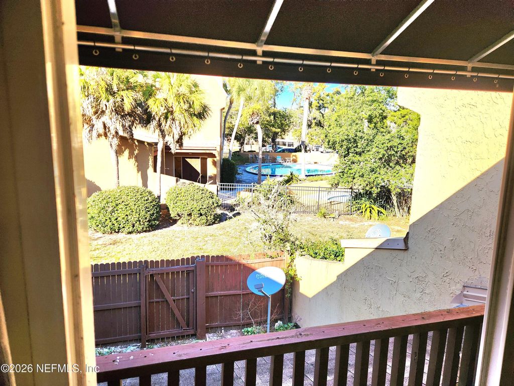 375 GREENCASTLE Road 72, Jacksonville, FL 32225