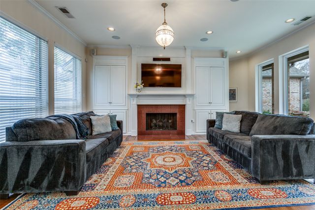 13920 Hillcrest Road, Dallas, TX 75240