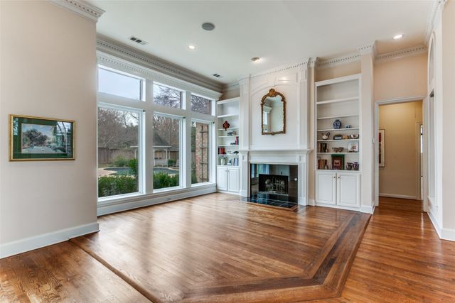 13920 Hillcrest Road, Dallas, TX 75240