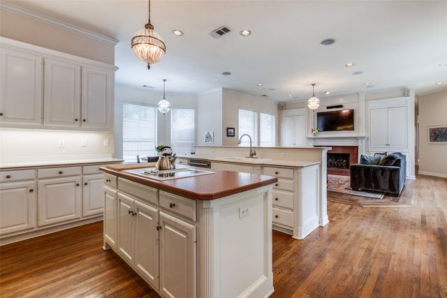 13920 Hillcrest Road, Dallas, TX 75240