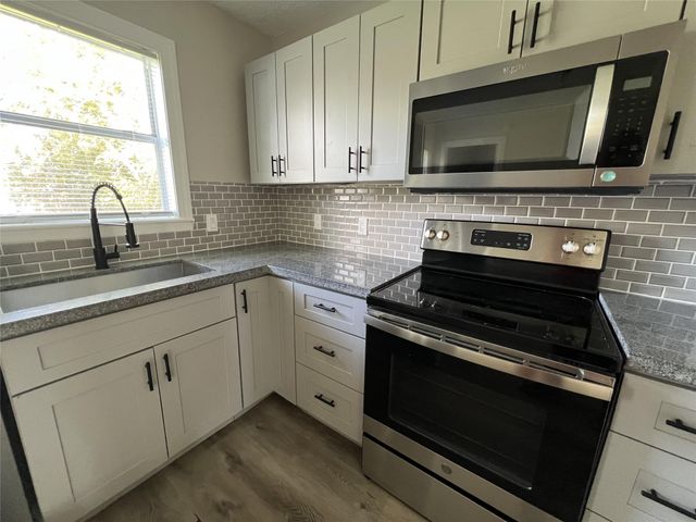 1710 Brookshire Street, La Marque, TX 77568