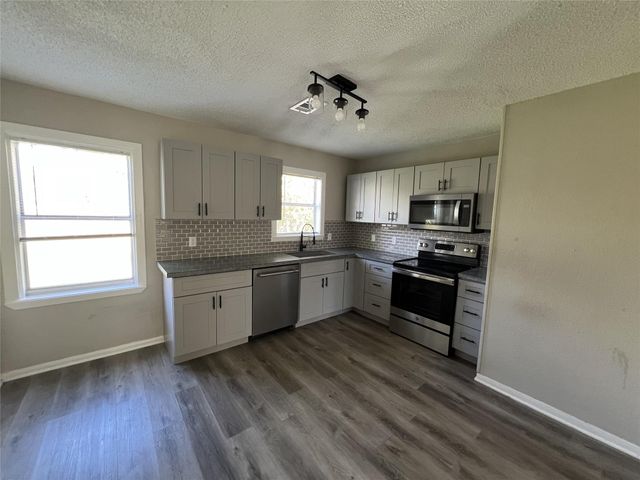 1710 Brookshire Street, La Marque, TX 77568