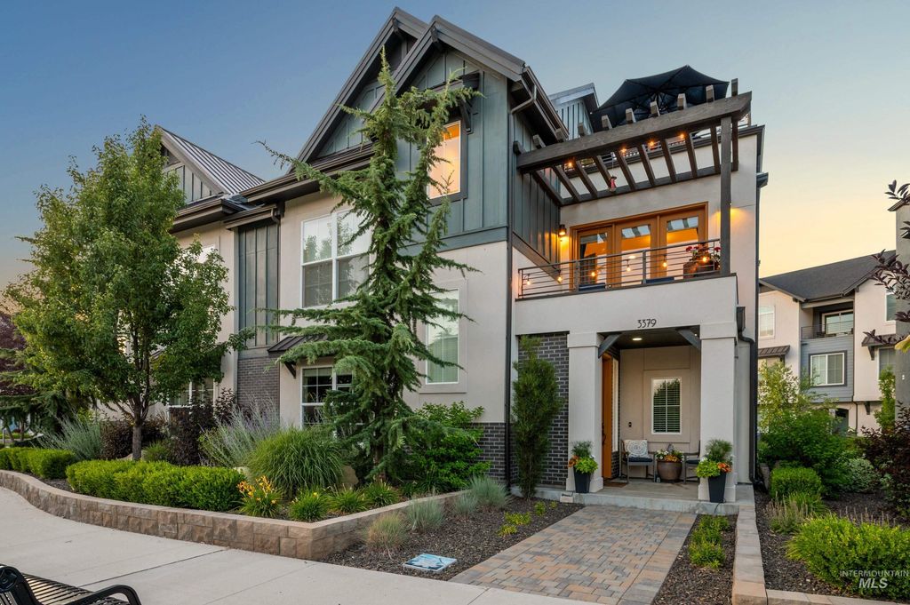 3379 E Trifecta Ln, Boise, ID 83716
