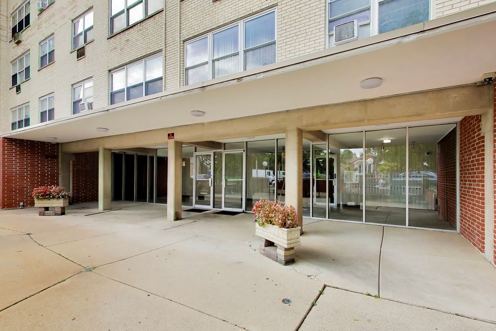 6040 N TROY Street 401, Chicago, IL 60659 — photo 2